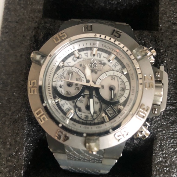 INVICTA watch - Picture 2 of 3